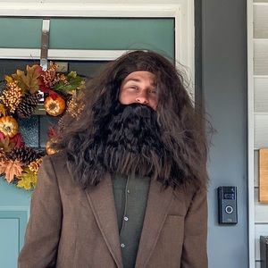 Hagrid’s beard from Harry Potter. Good condition. Adult:OS